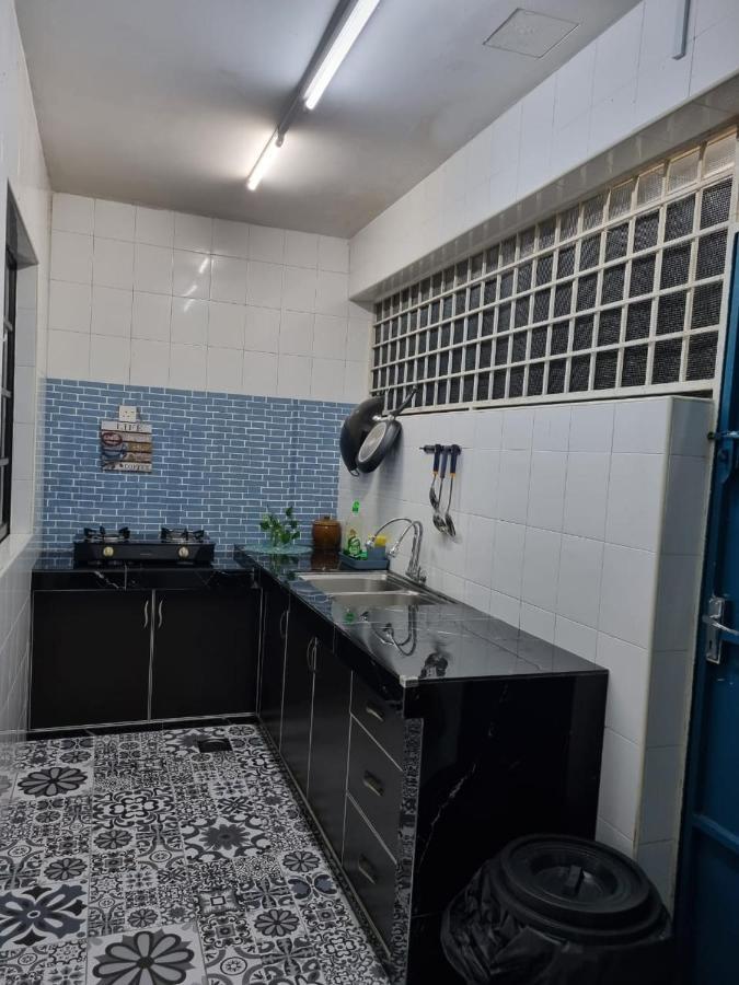 Private Pool Ssue Klebang Ipoh Homestay With High Speed Wifi Chemor Exterior photo